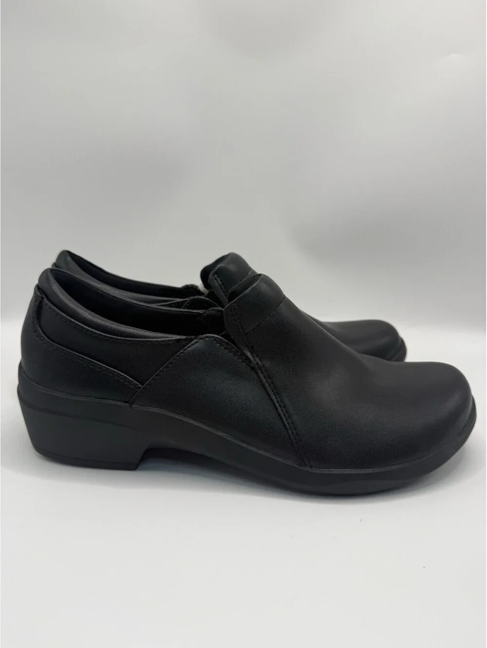 Clarks Talene Pace Womens 10 D Black Leather Anti-slip Work Casual Shoe NWT